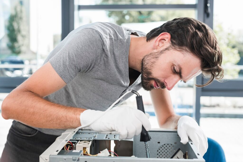 Informatique à domicile - Boutique de réparation ordinateurs et smartphones à Nanterre - Techlab